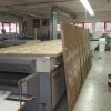 Wellpappverbundplatten Paravent in der Siebdruckerei Wellpappverbundplatten in der Siebdruckerei